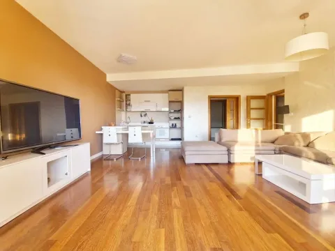 Rent, two bedroom apartment, 80m², Kamenovo, Budva - image 1
