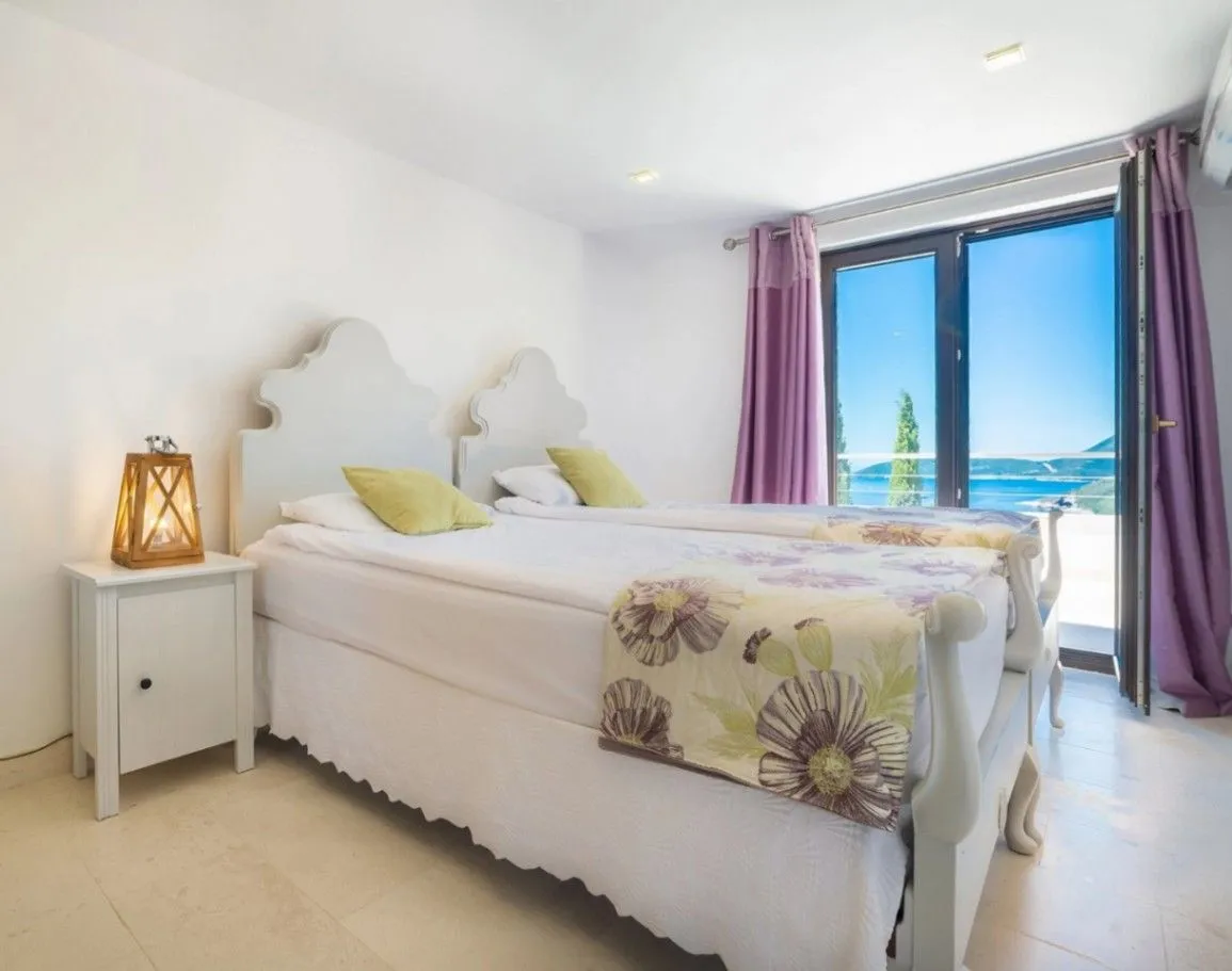 Prodaja, kuća, 240m², Luštica, Herceg Novi