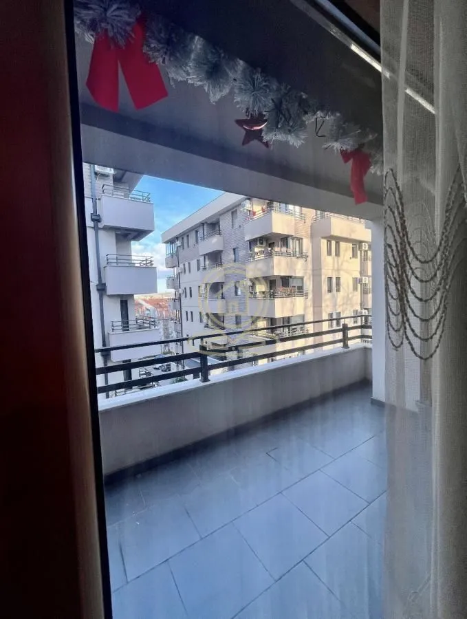 Izdavanje, trosoban stan, 55m², Kluz, Zvezdara Sve Podlokacije
