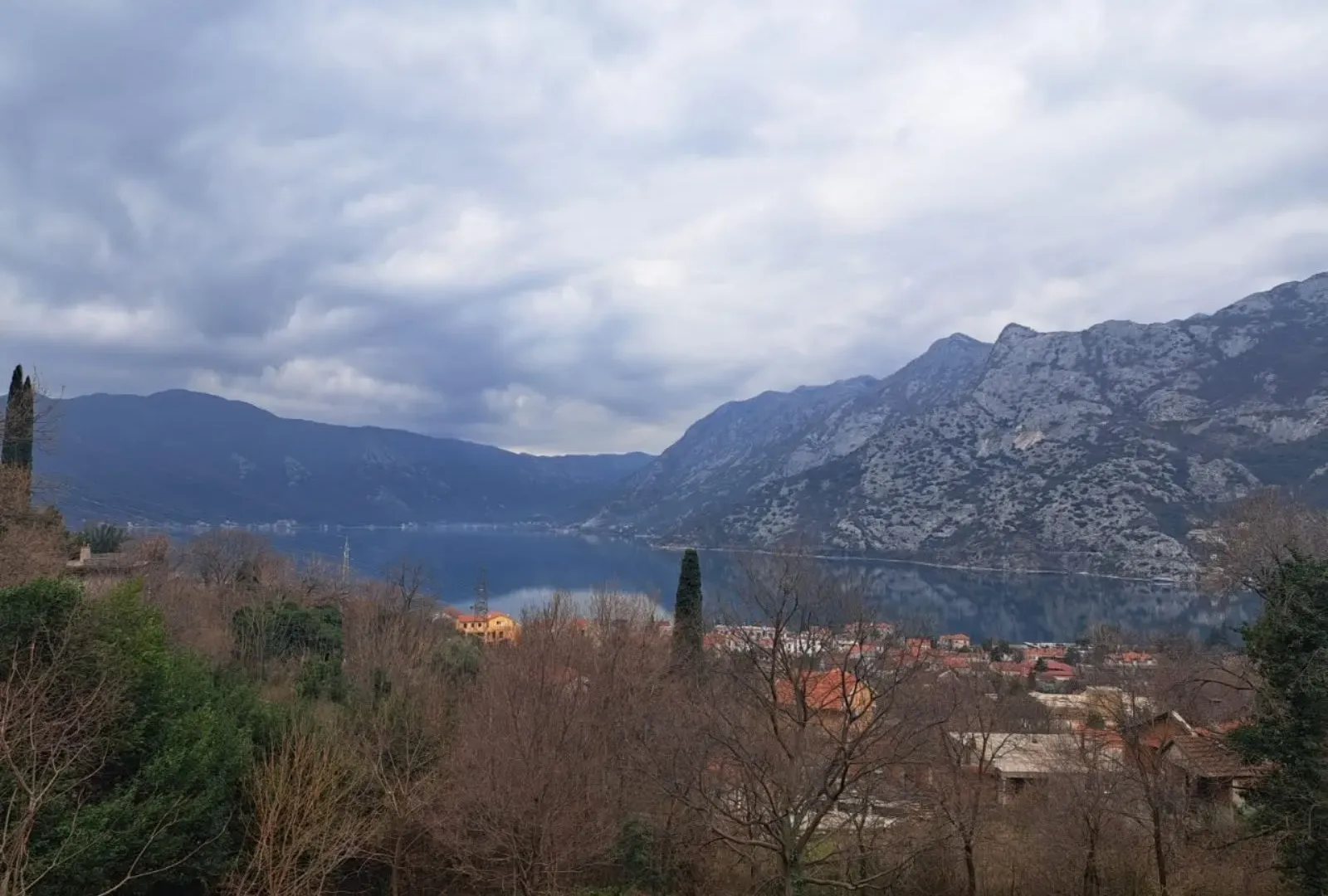 Prodaja, plac, 1100m², Risan, Kotor