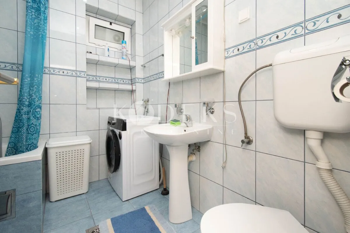Izdavanje, jednosoban stan, 45m², Centar, Podgorica