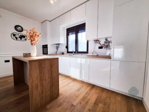 Prodaja, kuća, 200m², Donji Kokoti, Podgorica - image 12