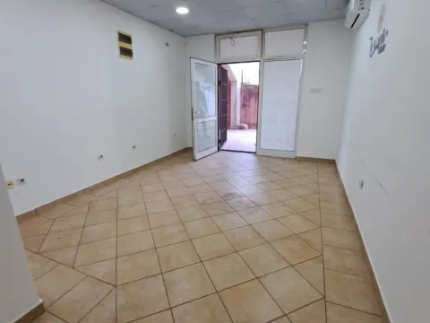 Rent, office space, 20m², Zabjelo, Podgorica - image 1