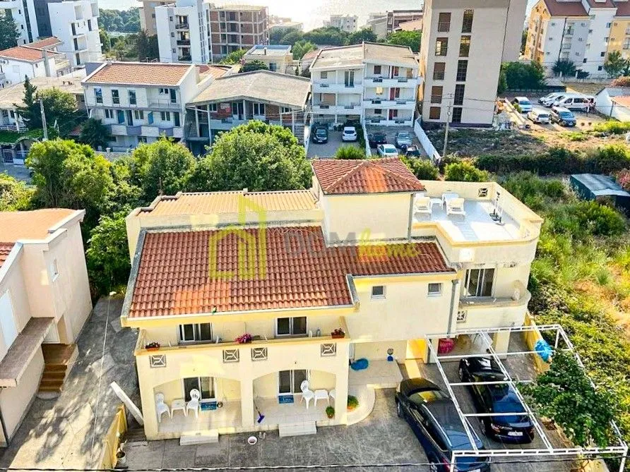 Prodaja, kuća, 220m², Dobre Vode, Bar
