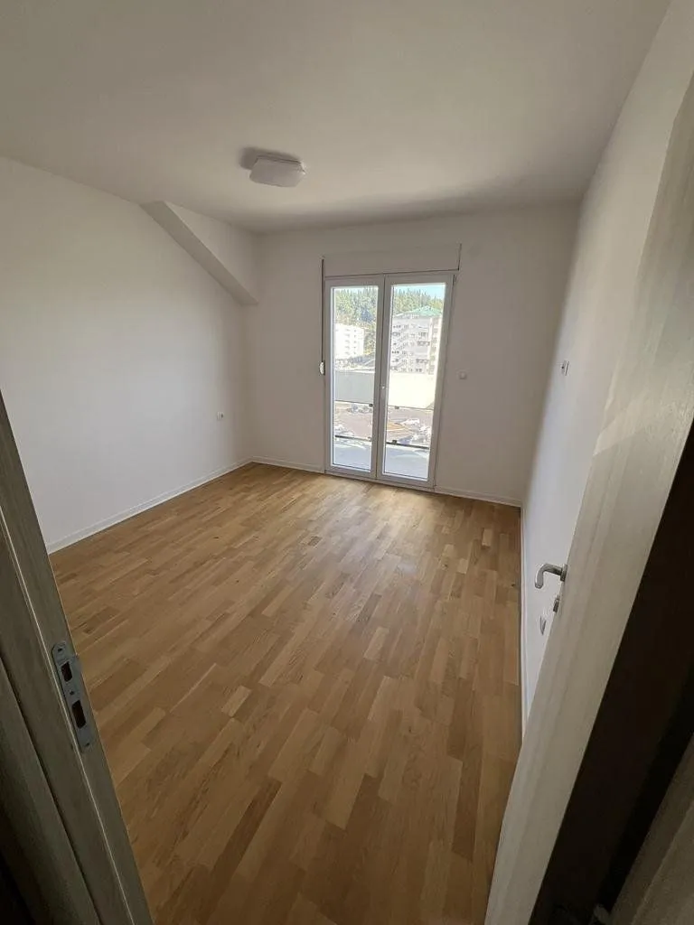 Rent, three bedroom apartment, 105m², Zabjelo, Podgorica