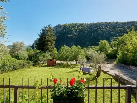 Prodaja, kuća, 75m², Buljarica, Budva - image 1