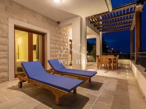 Sale, house, 250m², Reževići, Budva - image 17