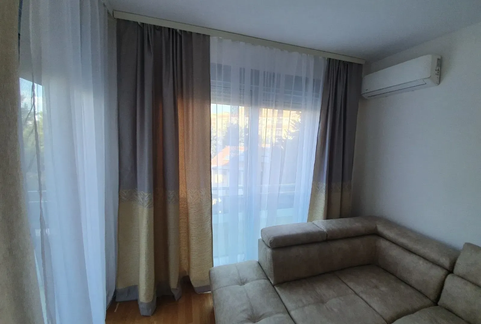 Rent, one bedroom apartment, 48m², Bečići, Budva