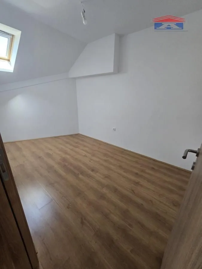Rent, office space, 78m², Centar, Novi Sad