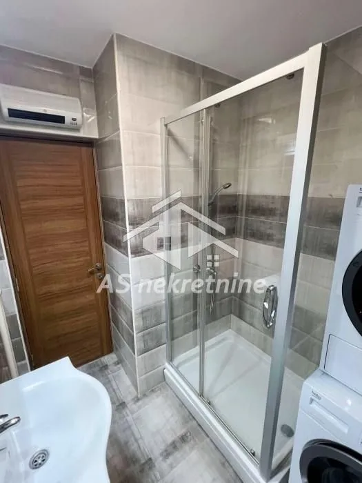 Rent, four bedroom apartment, 75m², Novi Beograd Blok 38, Novi Beograd Sve Podlokacije