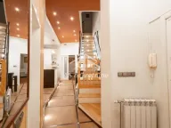 Izdavanje, četvorosoban stan, 140m², Obilićev Venac, Beograd - image 15