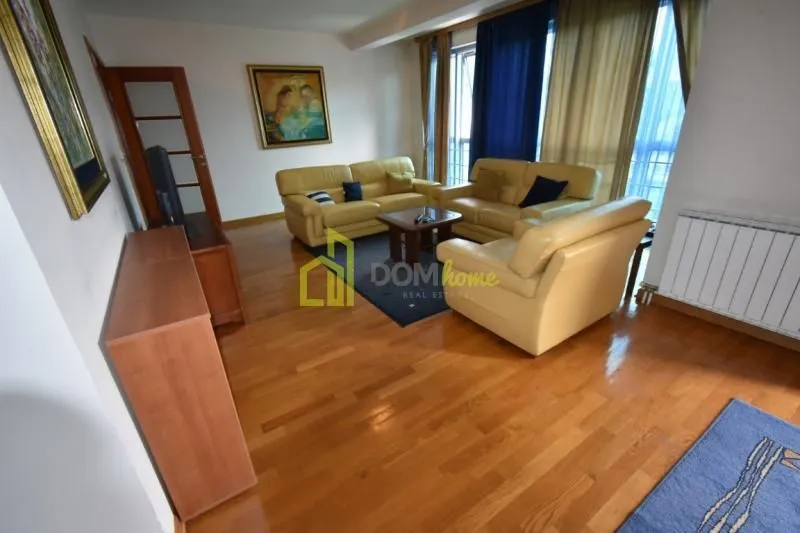 Izdavanje, trosoban stan, 117m², Preko Morače, Podgorica