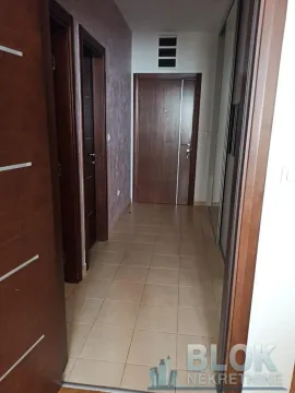 Izdavanje, dvosoban stan, 90m², Preko Morače, Podgorica - image 16