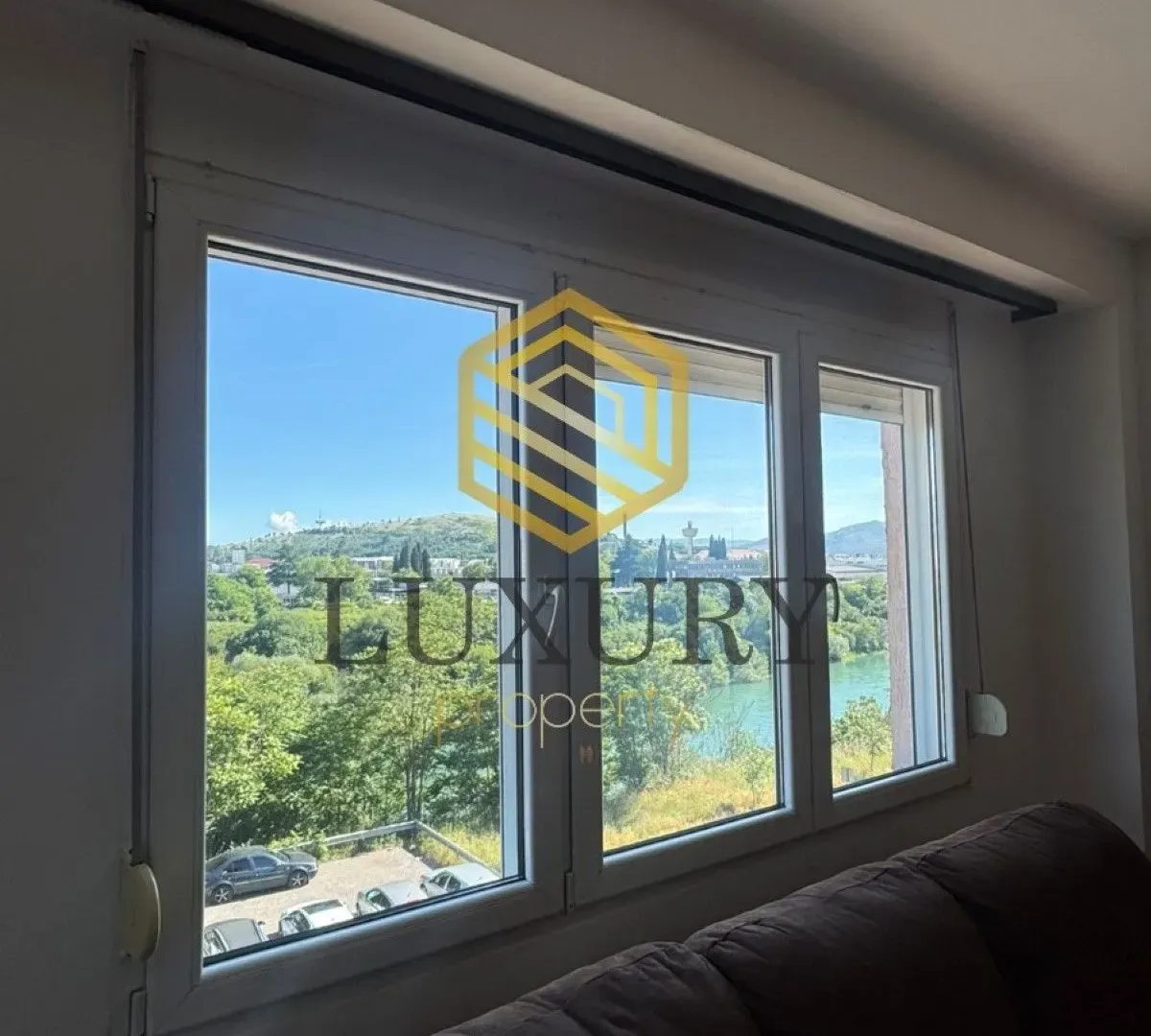 Rent, three bedroom apartment, 92m², 1 maj, Podgorica