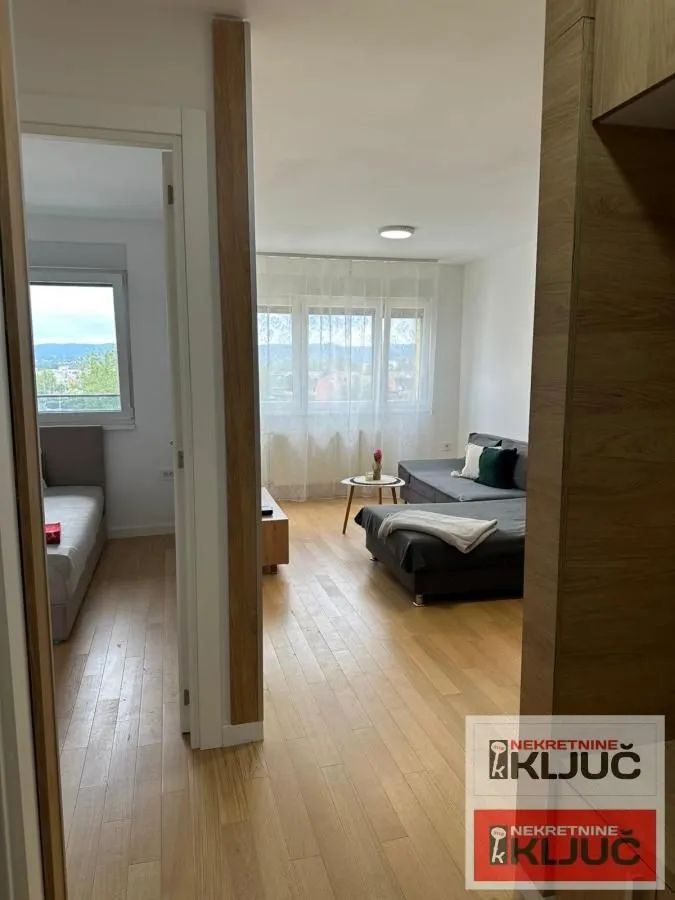 Izdavanje, jednosoban stan, 40m², Novo naselje, Novi Sad