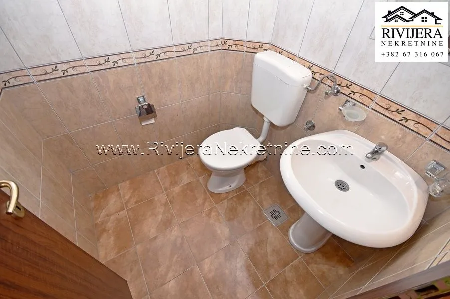 Prodaja, trosoban stan, 129m², Baošići, Herceg Novi