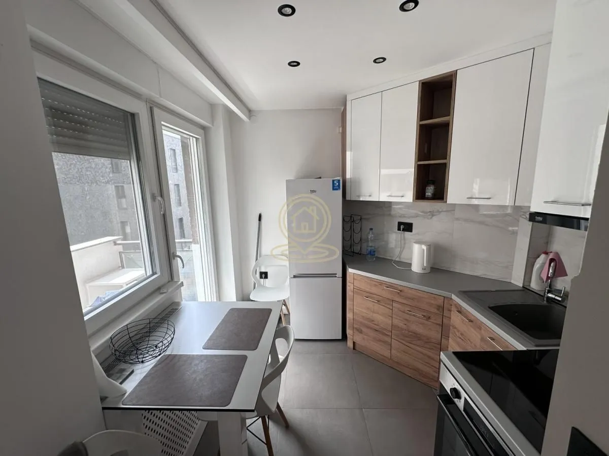 Rent, two bedroom apartment, 57m², Savski Venac, Beograd