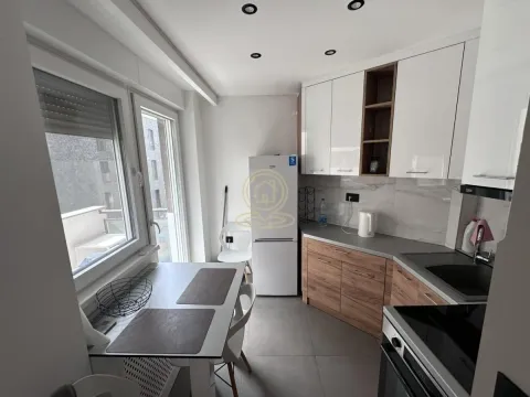 Rent, two bedroom apartment, 57m², Savski Venac, Beograd - image 4