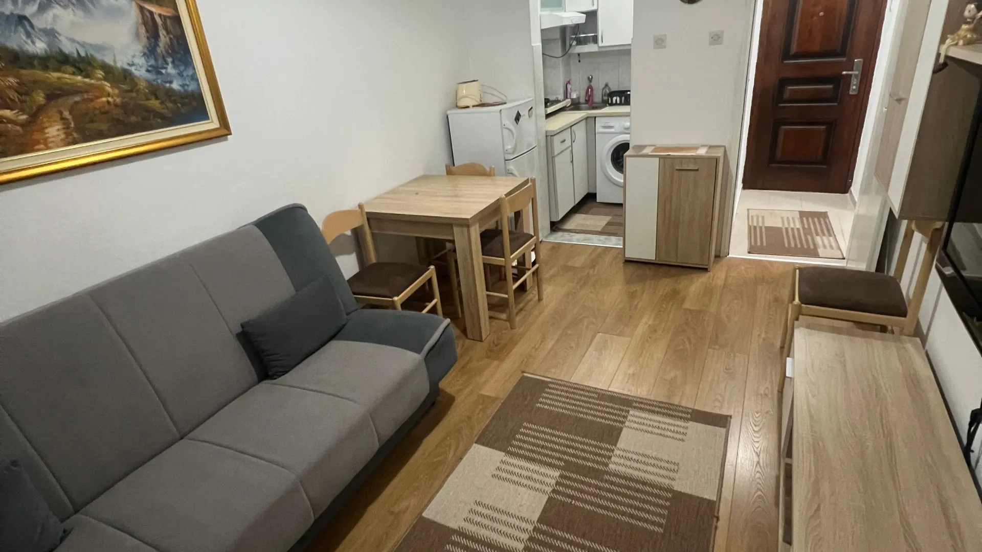 Izdavanje, jednosoban stan, 38m², Šušanj, Bar