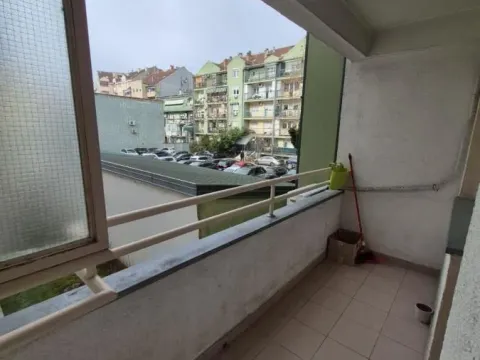 Rent, one bedroom apartment, 40m², Grbavica, Novi Sad Sve Podlokacije - image 13