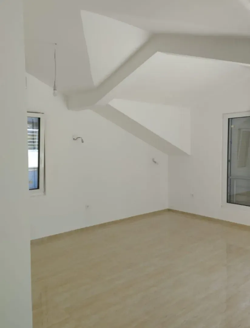Prodaja, dvosoban stan, 73m², Herceg Novi, Crna Gora