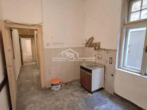 Prodaja, četvorosoban stan, 91m², Stari Grad, Beograd - image 16