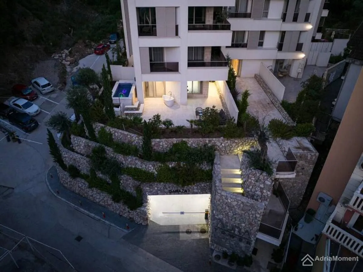 Sale, one bedroom apartment, 56m², Rafailovići, Budva