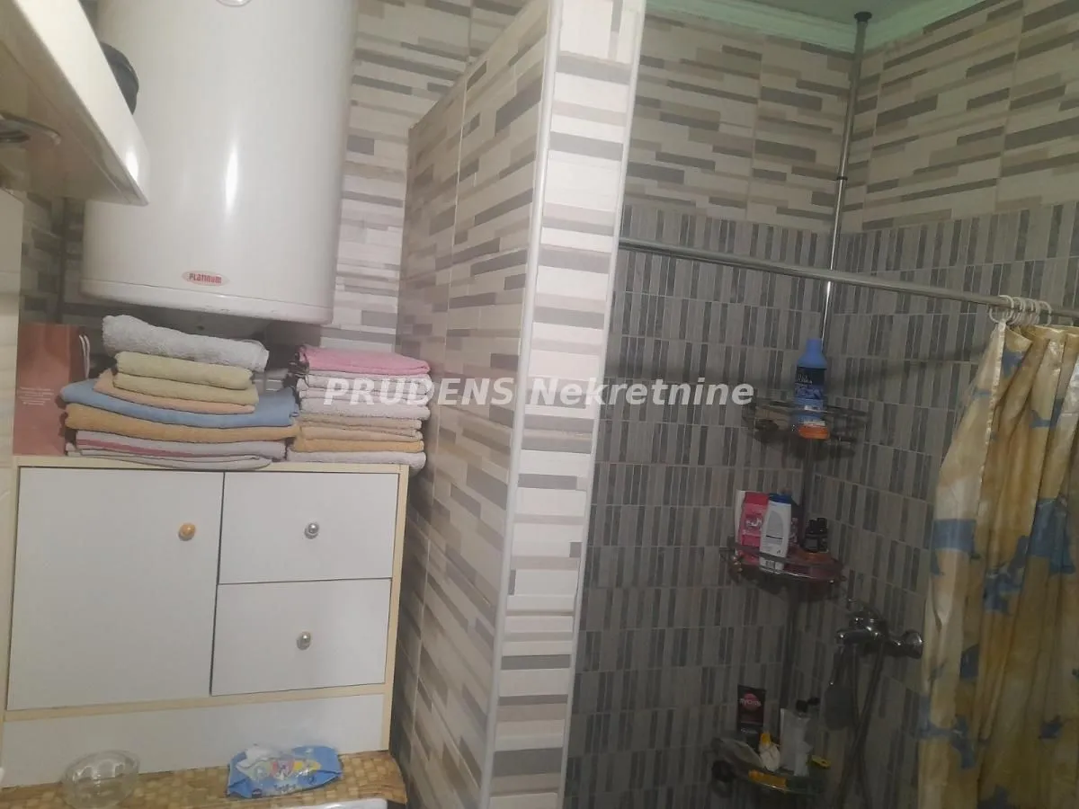 Sale, house, 90m², Deč, Pećinci