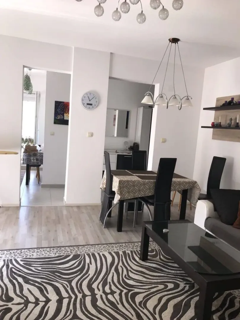 Rent, one bedroom apartment, 43m², Podmaine, Budva