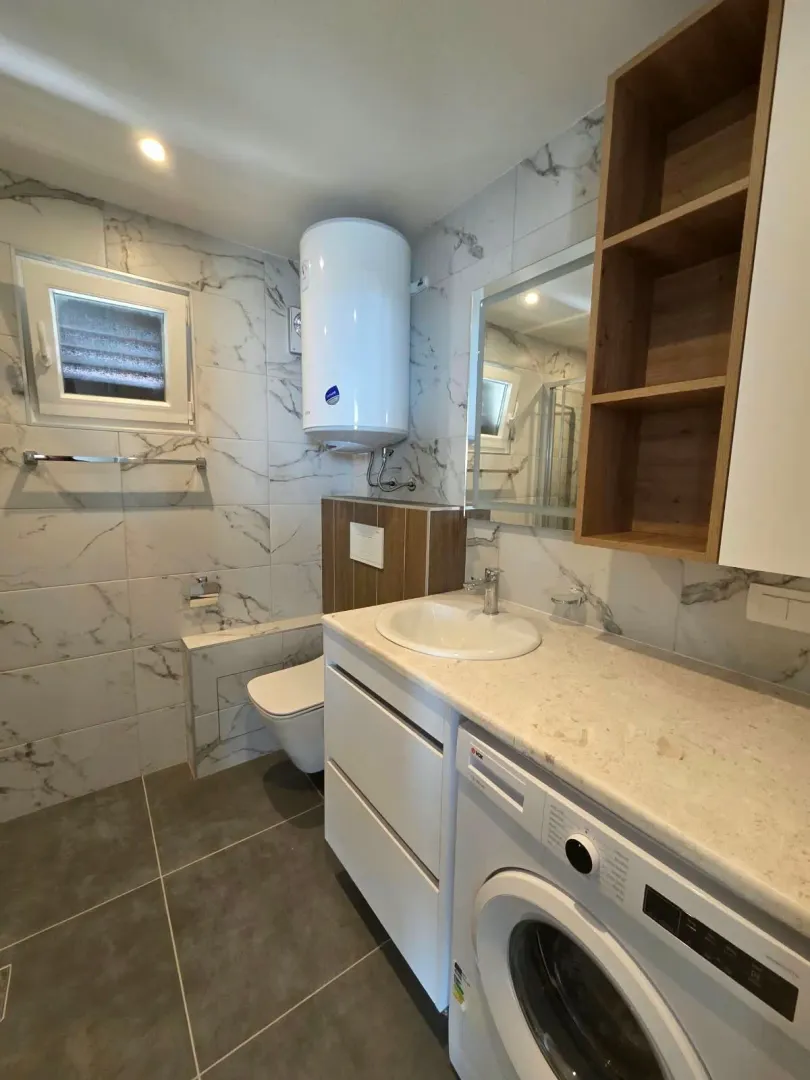 Prodaja, dvosoban stan, 93m², Centar, Budva
