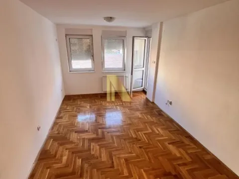 Stan in Nova Detelinara