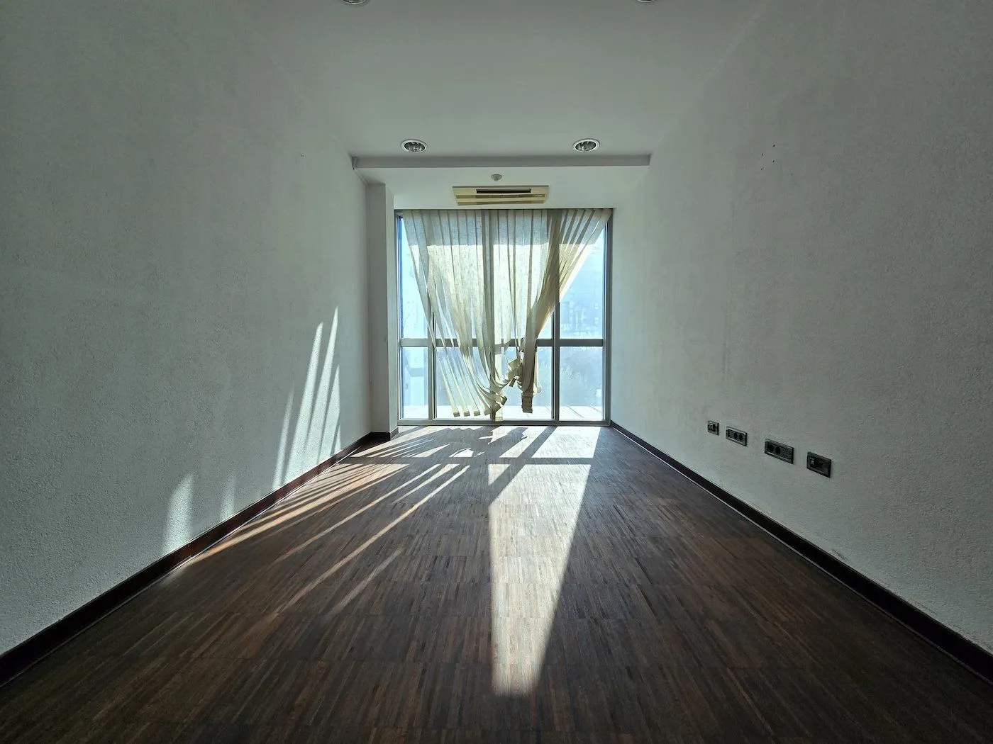 Rent, office space, 450m², Preko Morače, Podgorica