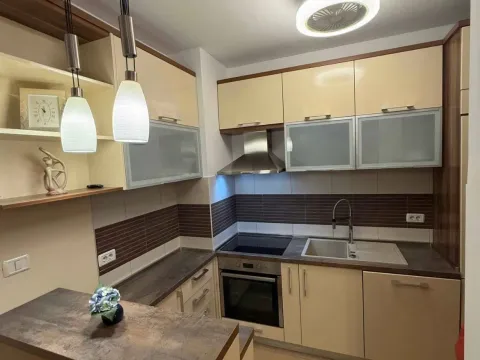 Prodaja, dvosoban stan, 69m², Pobrežje, Podgorica - image 5