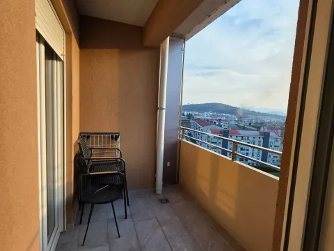 Izdavanje, jednosoban stan, 49m², Central Point, Podgorica - image 8