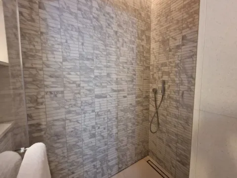 Sale, one bedroom apartment, 80m², Tivat, Crna Gora - image 15