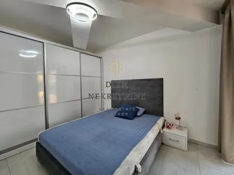 Izdavanje, trosoban stan, 120m², Ilino, Bar - image 13