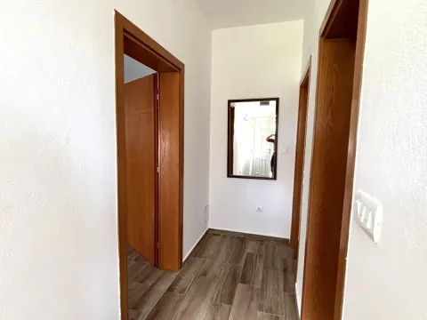 Rent, house, 70m², Kosić, Danilovgrad - image 10