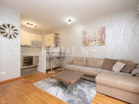 Izdavanje, jednosoban stan, 50m², City Kvart, Podgorica - image 3