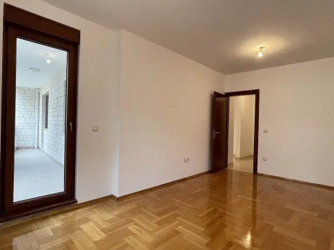 Prodaja, dvosoban stan, 99m², Kamenovo, Budva - image 5