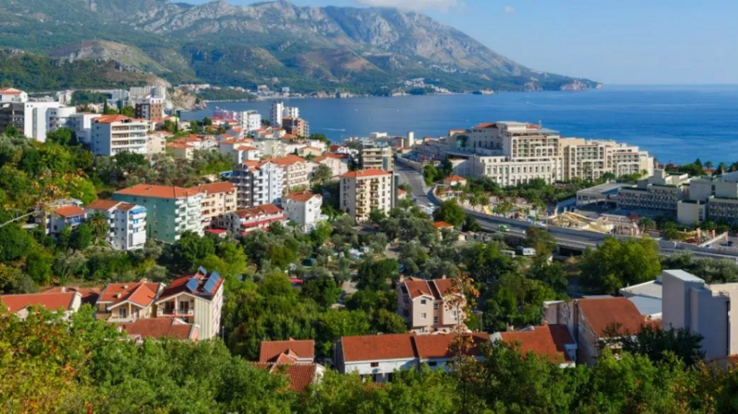 Prodaja, dvosoban stan, 80m², Bečići, Budva