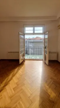 Izdavanje, četvorosoban stan, 90m², Stari Grad, Beograd - image 3