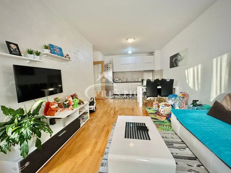 Prodaja, jednosoban stan, 50m², Stari Aerodrom, Podgorica