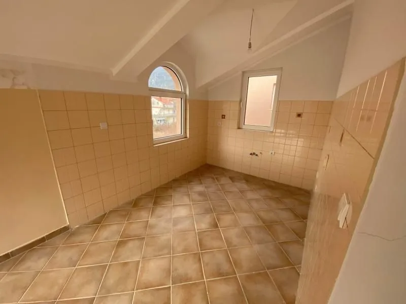 Sale, house, 687m², Kotor, Crna Gora