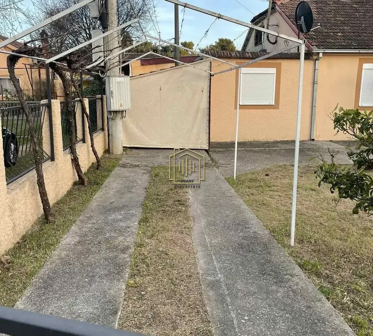 Rent, house, 71m², Zabjelo, Podgorica