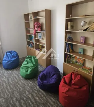 Izdavanje, četvorosoban stan, 135m², Socijalno, Novi Sad Sve Podlokacije - image 5