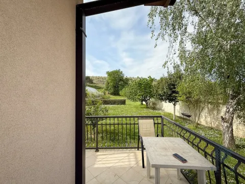 Izdavanje, kuća, 100m², Gornja Gorica, Podgorica - image 11