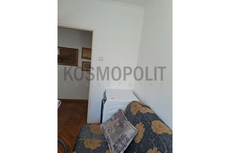 Prodaja, četvorosoban stan, 55m², Severni Bulevar, Zvezdara Sve Podlokacije