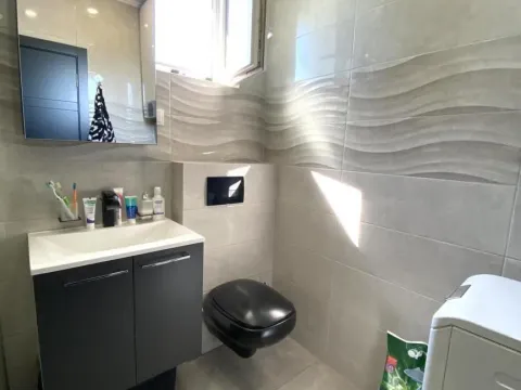 Prodaja, trosoban stan, 100m², Olimp, Zvezdara Sve Podlokacije - image 15