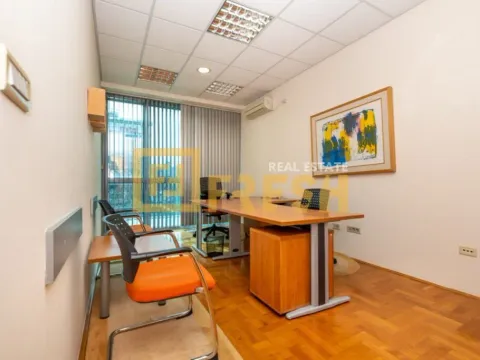 Izdavanje, poslovni prostor, 78m², Preko Morače, Podgorica - image 7