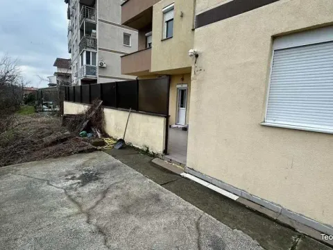 Sale, one bedroom apartment, 33m², Petlovo Brdo, Beograd - image 18